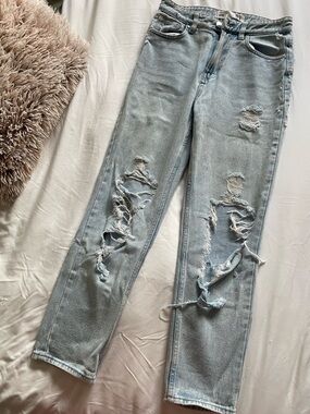 Light Blue Distressed Women’s Jeans